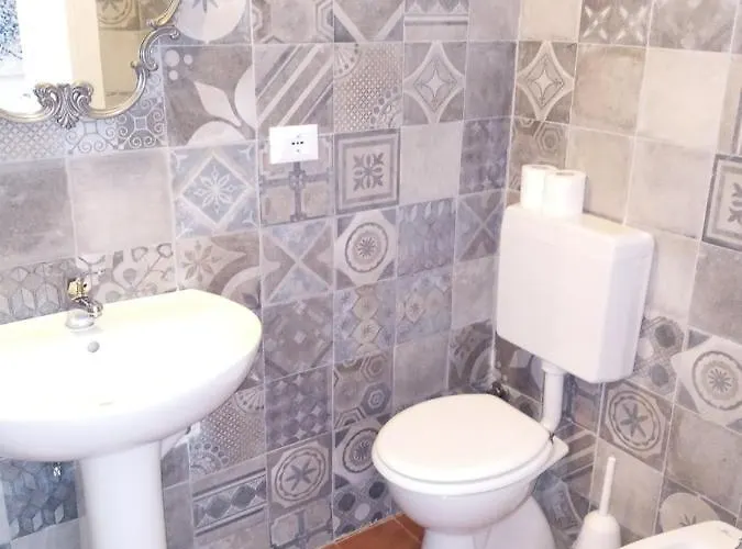 Il Capriolo Couette-café Celle Ligure